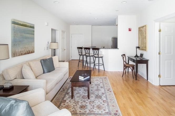 1104 Davenport Ave 1104