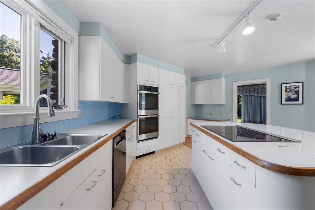 110 Northfield Rd, Lunenburg, MA, 110 Northfield Rd, Lunenburg, MA Photo #6