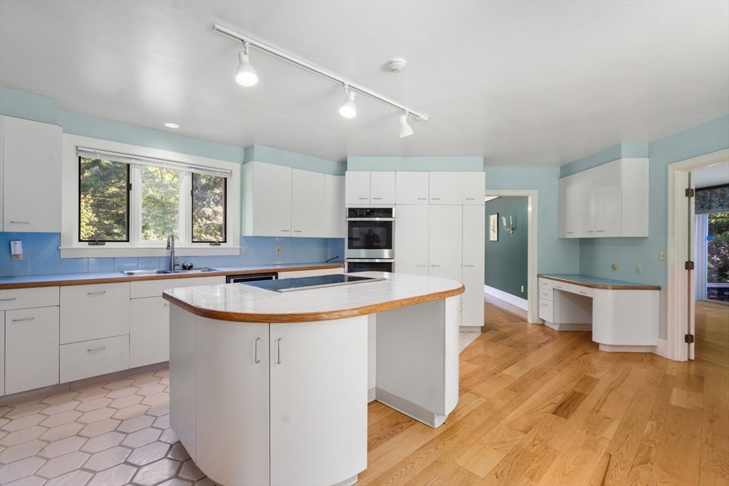 110 Northfield Rd, Lunenburg, MA, 110 Northfield Rd, Lunenburg, MA Photo #5
