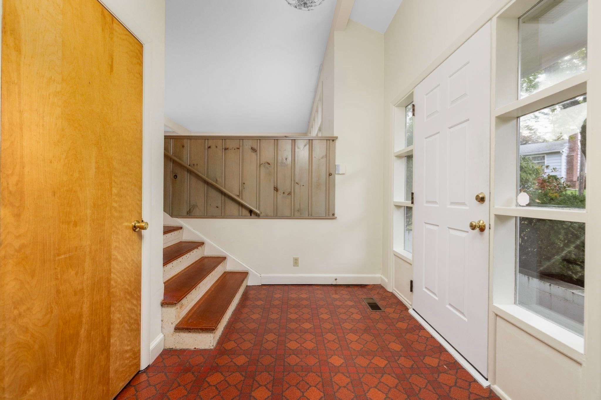 167 West Hawthorn Street, Dartmouth, MA, 167 West Hawthorn Street, Dartmouth, MA Photo #9