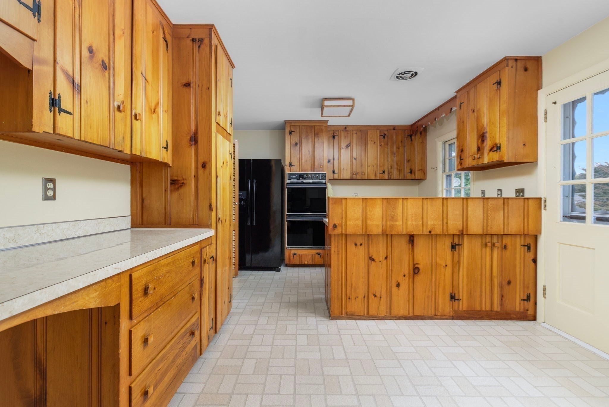 167 West Hawthorn Street, Dartmouth, MA, 167 West Hawthorn Street, Dartmouth, MA Photo #13