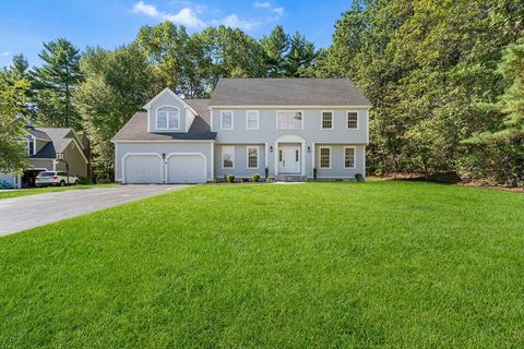 16 Shipley Cir Westford MA 01886
