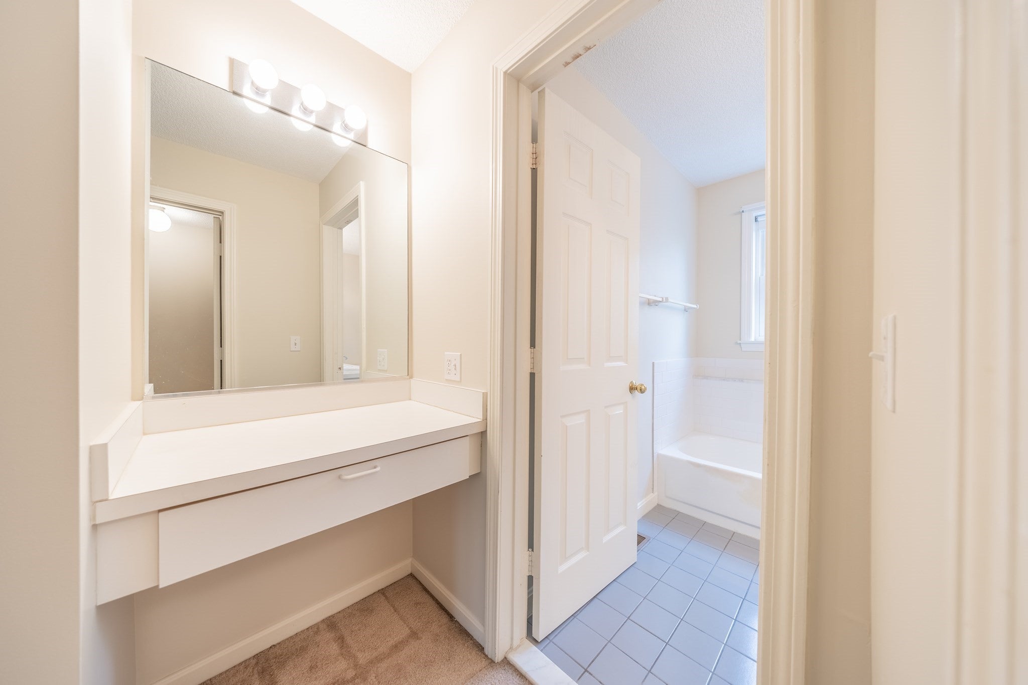 49 Bishops Forest Dr #49, Waltham, MA, 49 Bishops Forest Dr #49, Waltham, MA Photo #27
