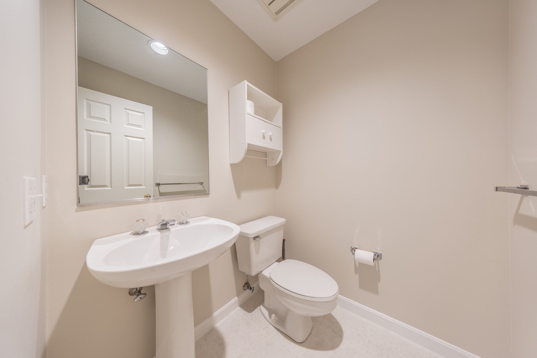 49 Bishops Forest Dr #49, Waltham, MA, 49 Bishops Forest Dr #49, Waltham, MA Photo #19