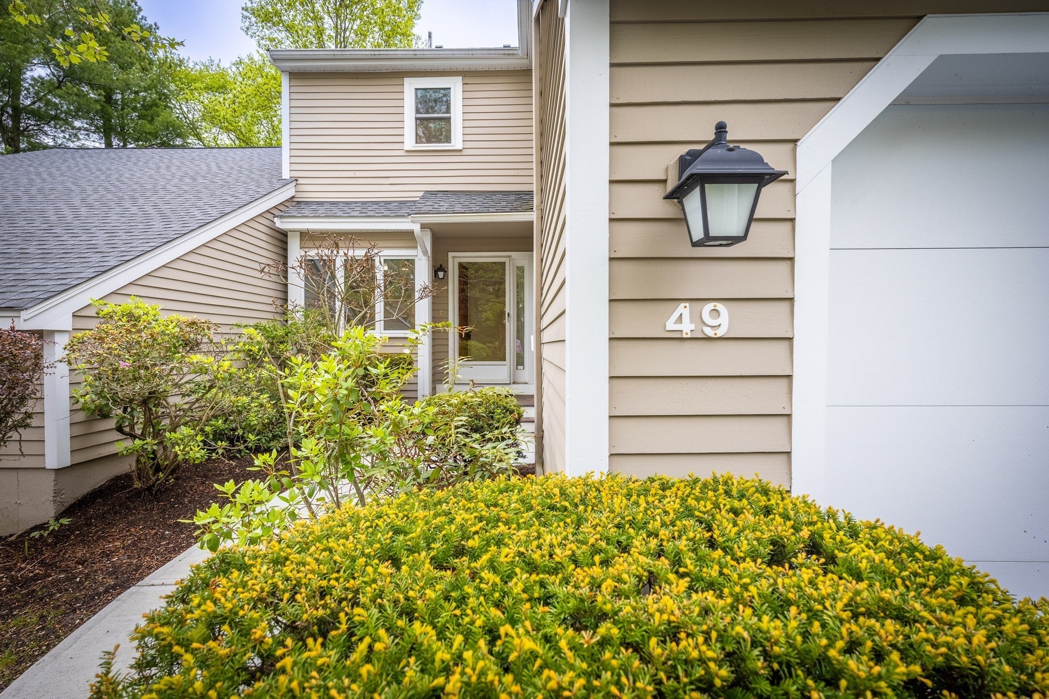 49 Bishops Forest Dr 49