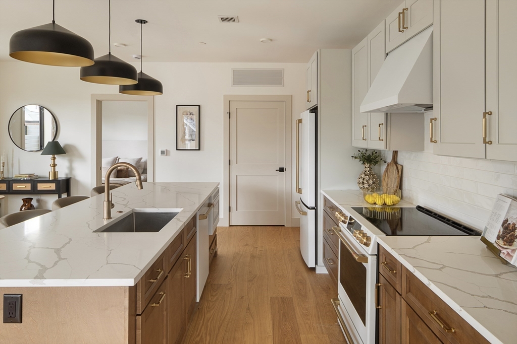 1025 Massachusetts Avenue 214