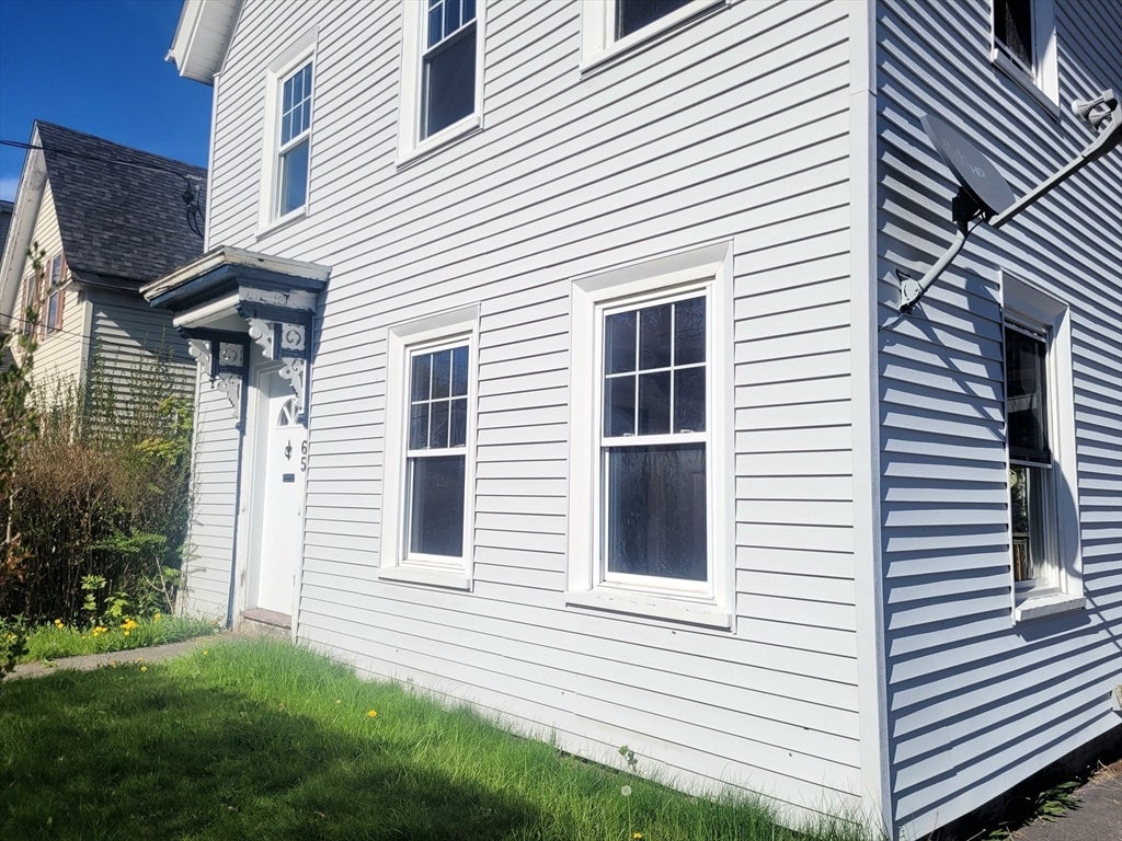 65 Wayland St
