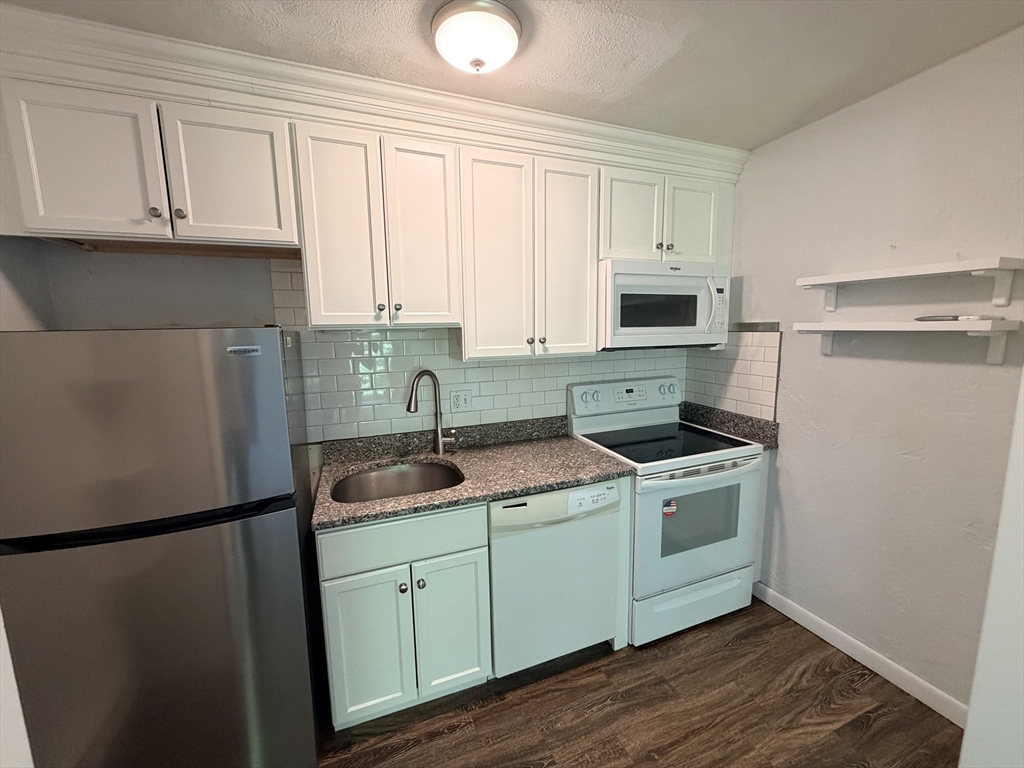 182 Swanson Rd 324