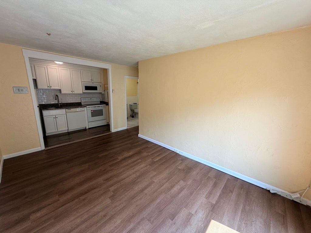 182 Swanson Rd 324