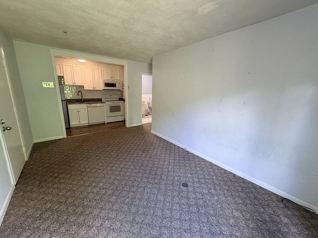 182 Swanson Rd 324
