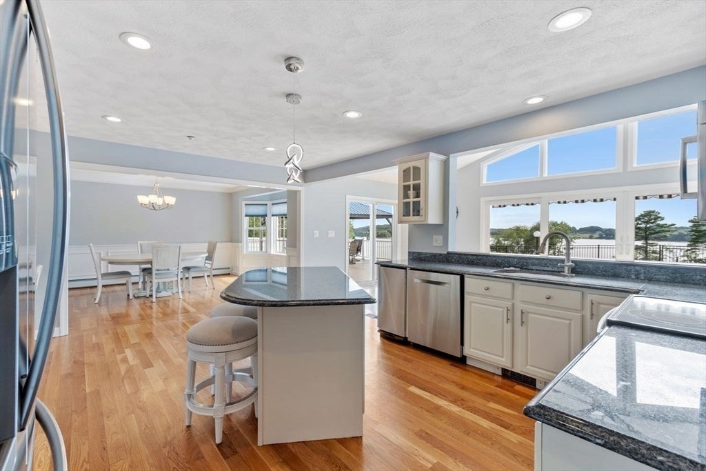 14 Lakeview Ave, Danvers, MA, 14 Lakeview Ave, Danvers, MA Photo #9
