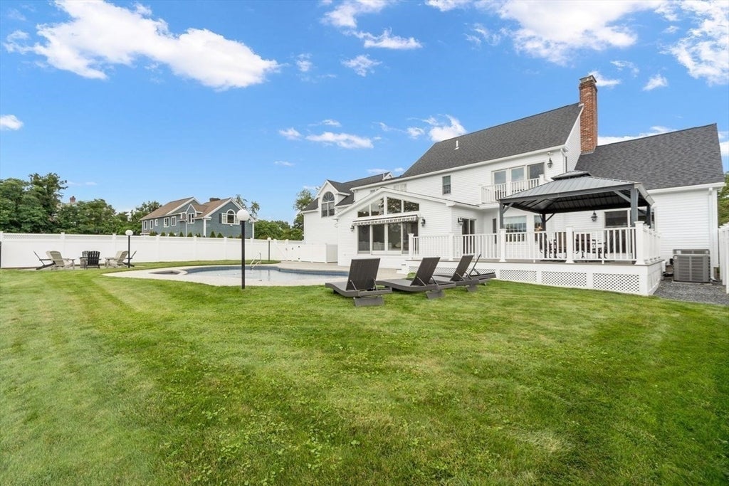 14 Lakeview Ave, Danvers, MA, 14 Lakeview Ave, Danvers, MA Photo #38