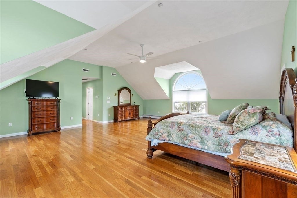 14 Lakeview Ave, Danvers, MA, 14 Lakeview Ave, Danvers, MA Photo #20