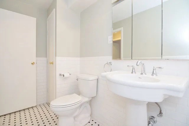 Brockton, Massachusetts 02301, United States, 1 Bedroom Bedrooms, ,1 BathroomBathrooms,Residential,Active,141534