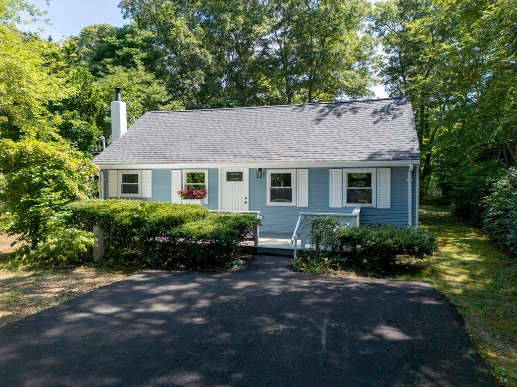 46 Lake Shore Dr, Falmouth, MA, 46 Lake Shore Dr, Falmouth, MA Photo #1