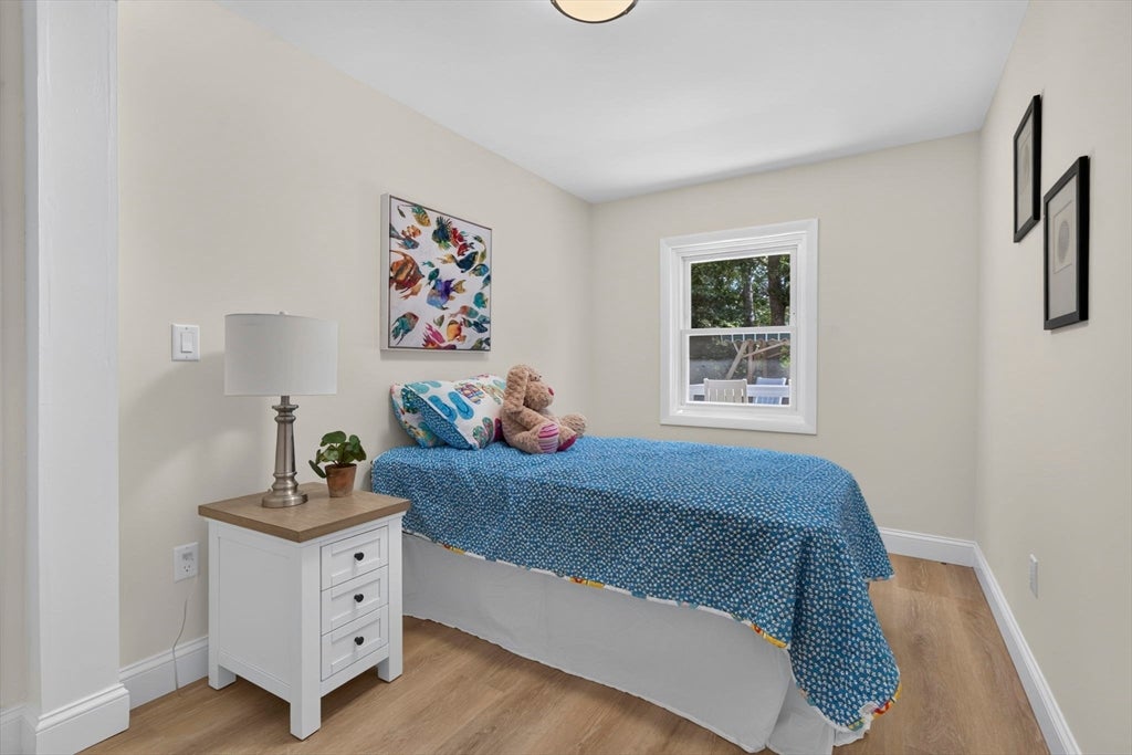 46 Lake Shore Dr, Falmouth, MA, 46 Lake Shore Dr, Falmouth, MA Photo #13