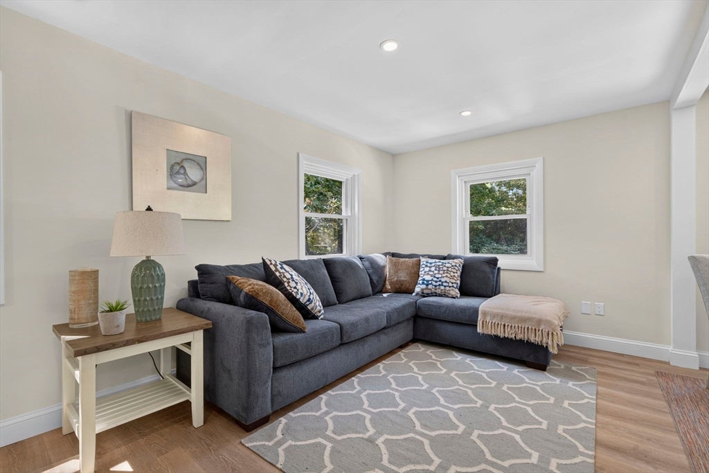 46 Lake Shore Dr, Falmouth, MA, 46 Lake Shore Dr, Falmouth, MA Photo #8