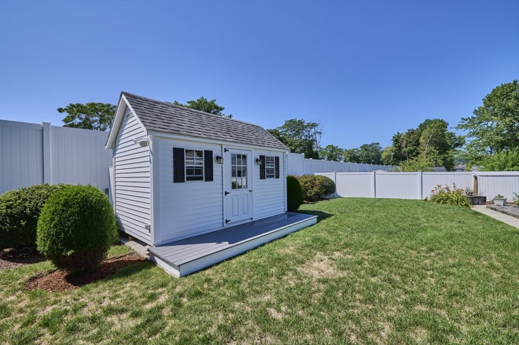 315 Channing Rd