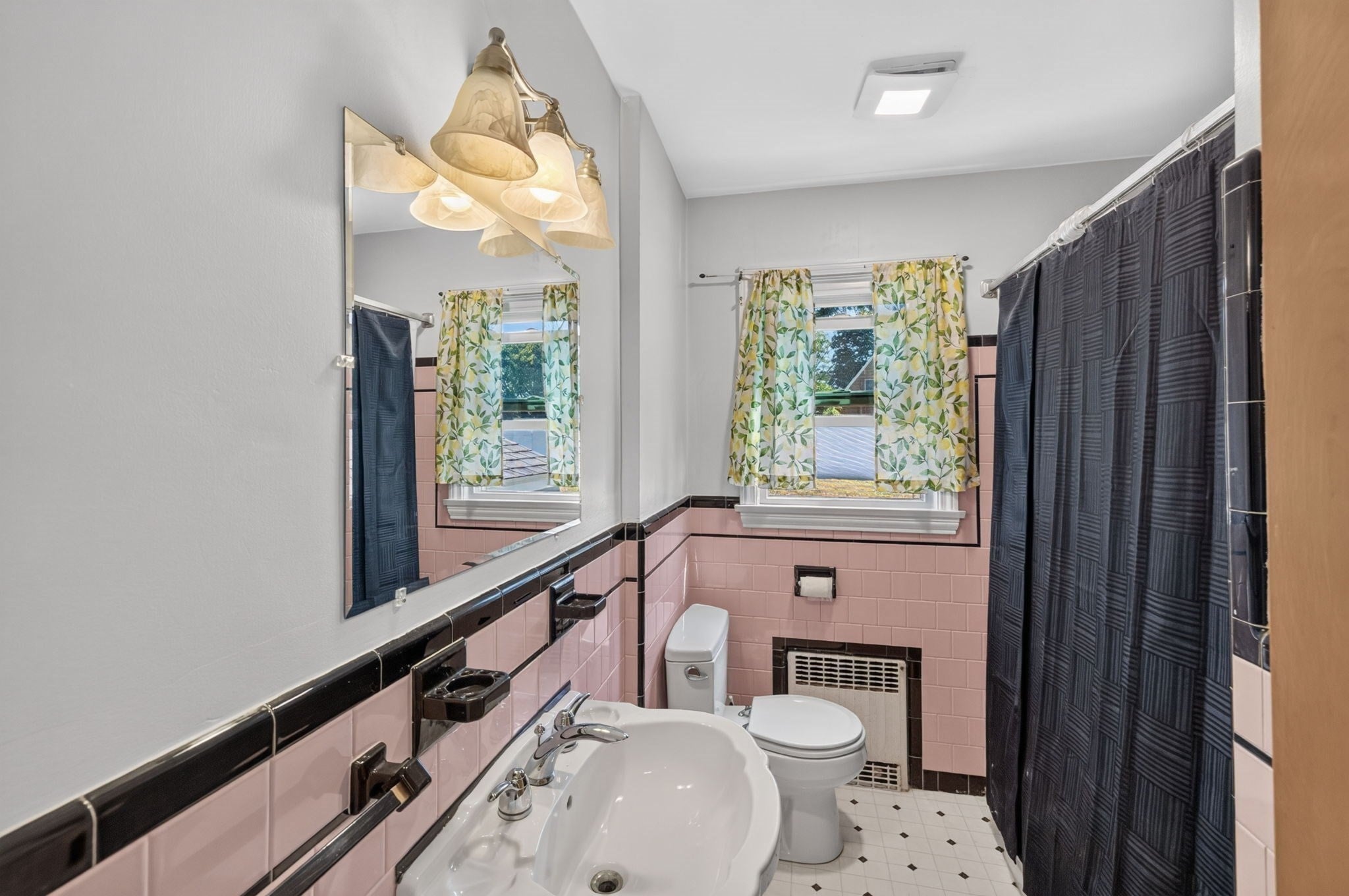 539 Summer Pl, Blackstone, MA, 539 Summer Pl, Blackstone, MA Photo #21
