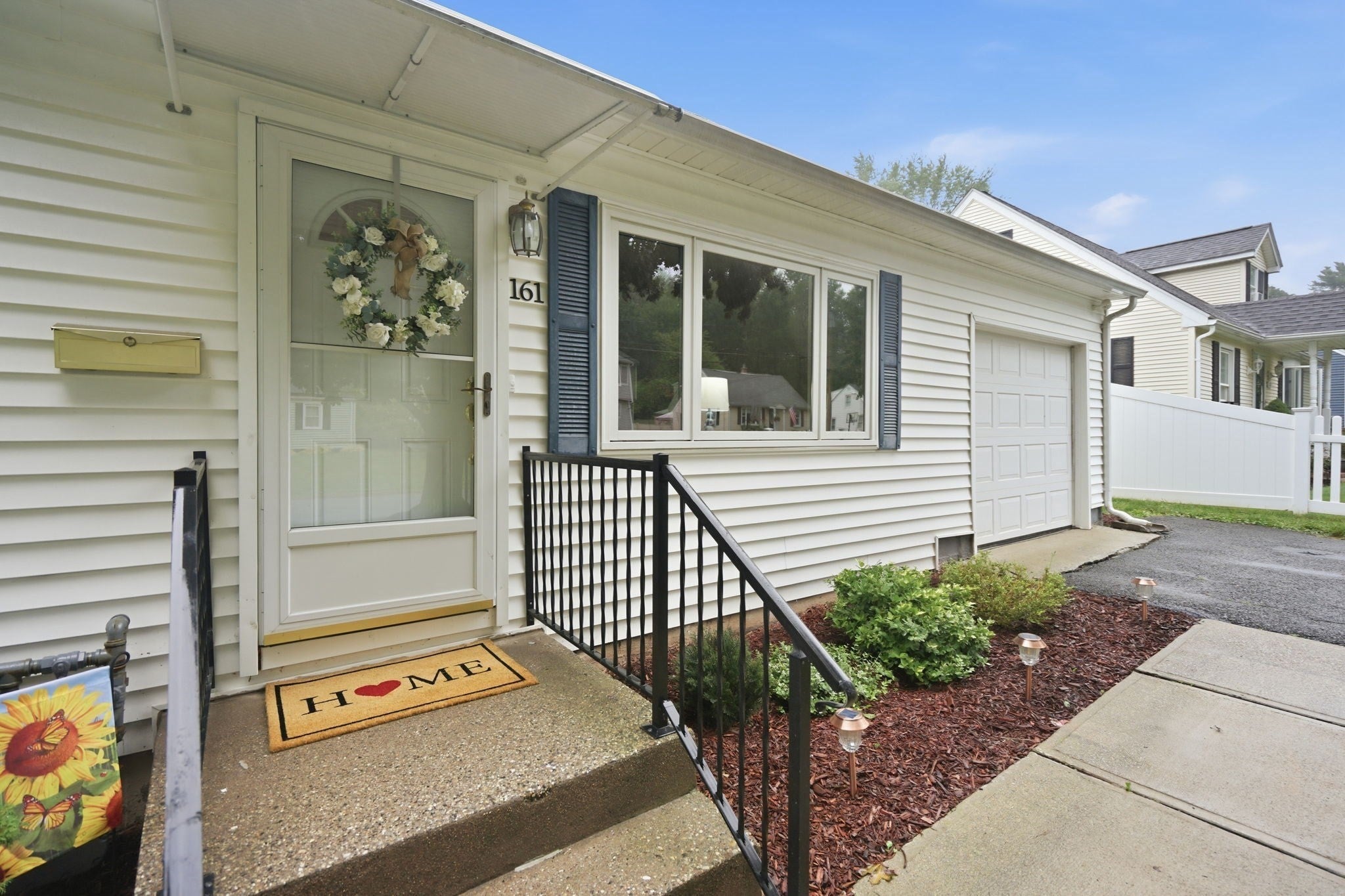 161 Wolcott Ave, West Springfield, MA Photo #2