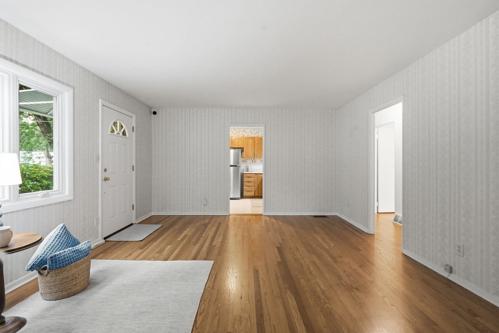 161 Wolcott Ave, West Springfield, MA Photo #5