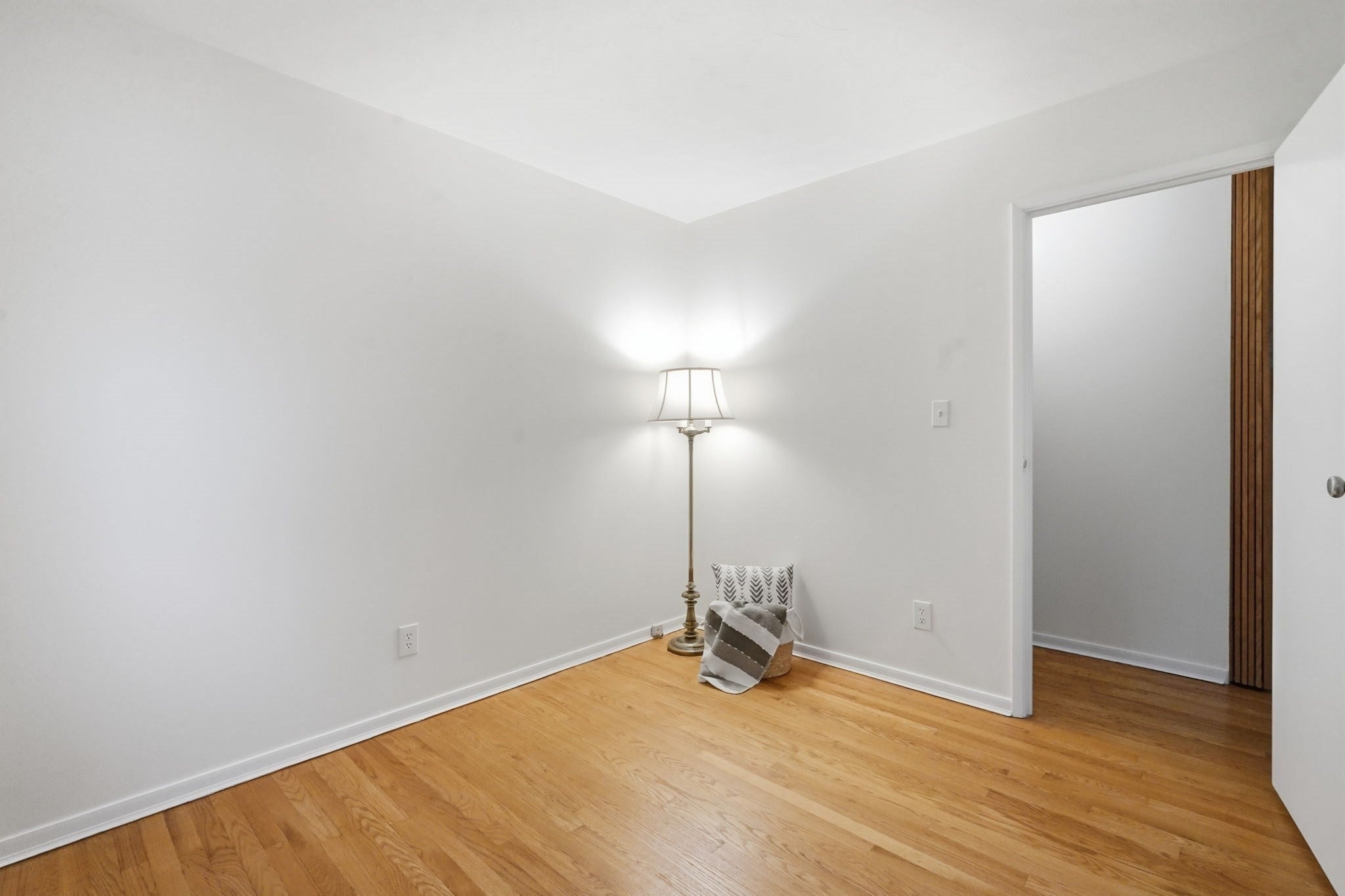 161 Wolcott Ave, West Springfield, MA Photo #21