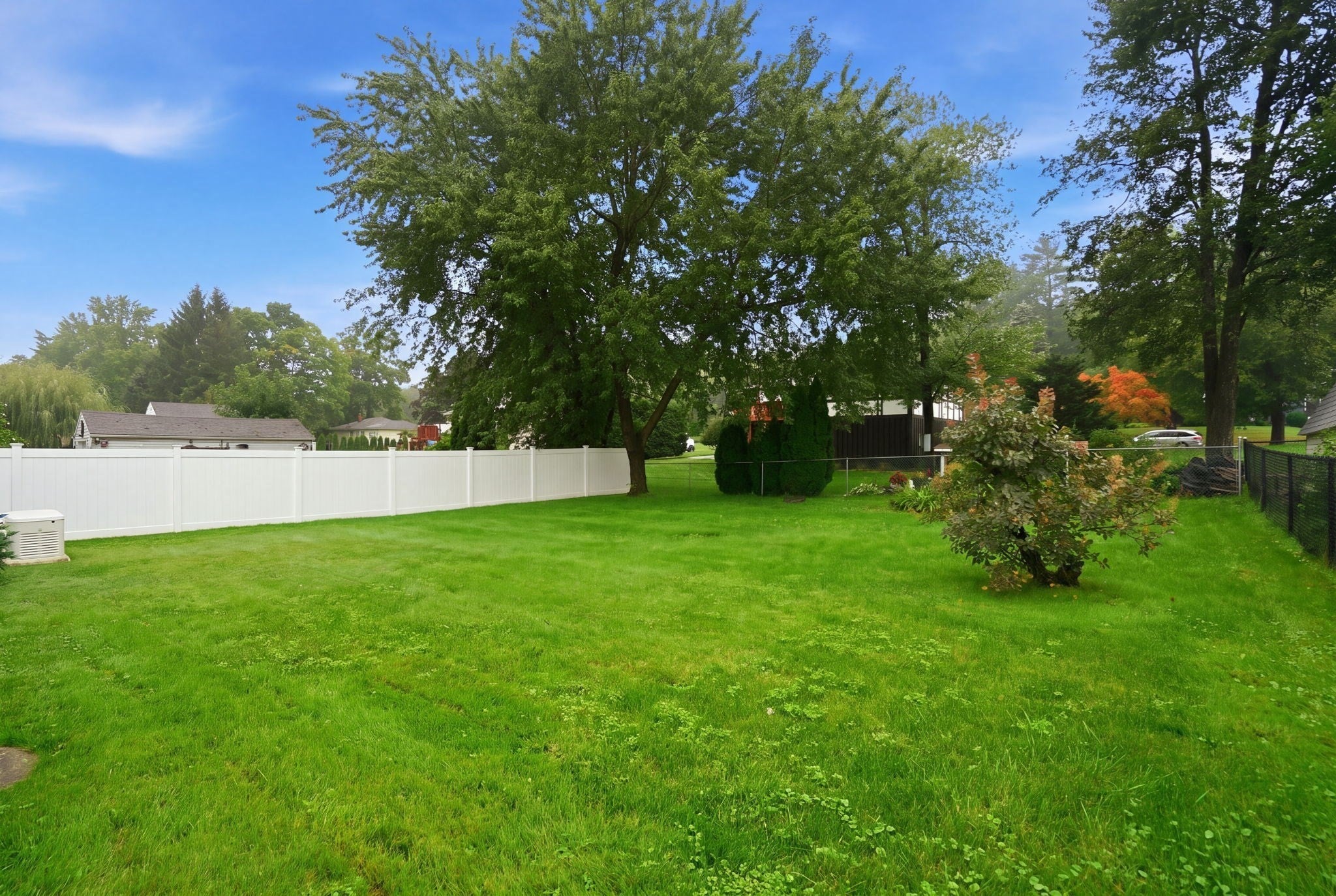161 Wolcott Ave, West Springfield, MA Photo #33