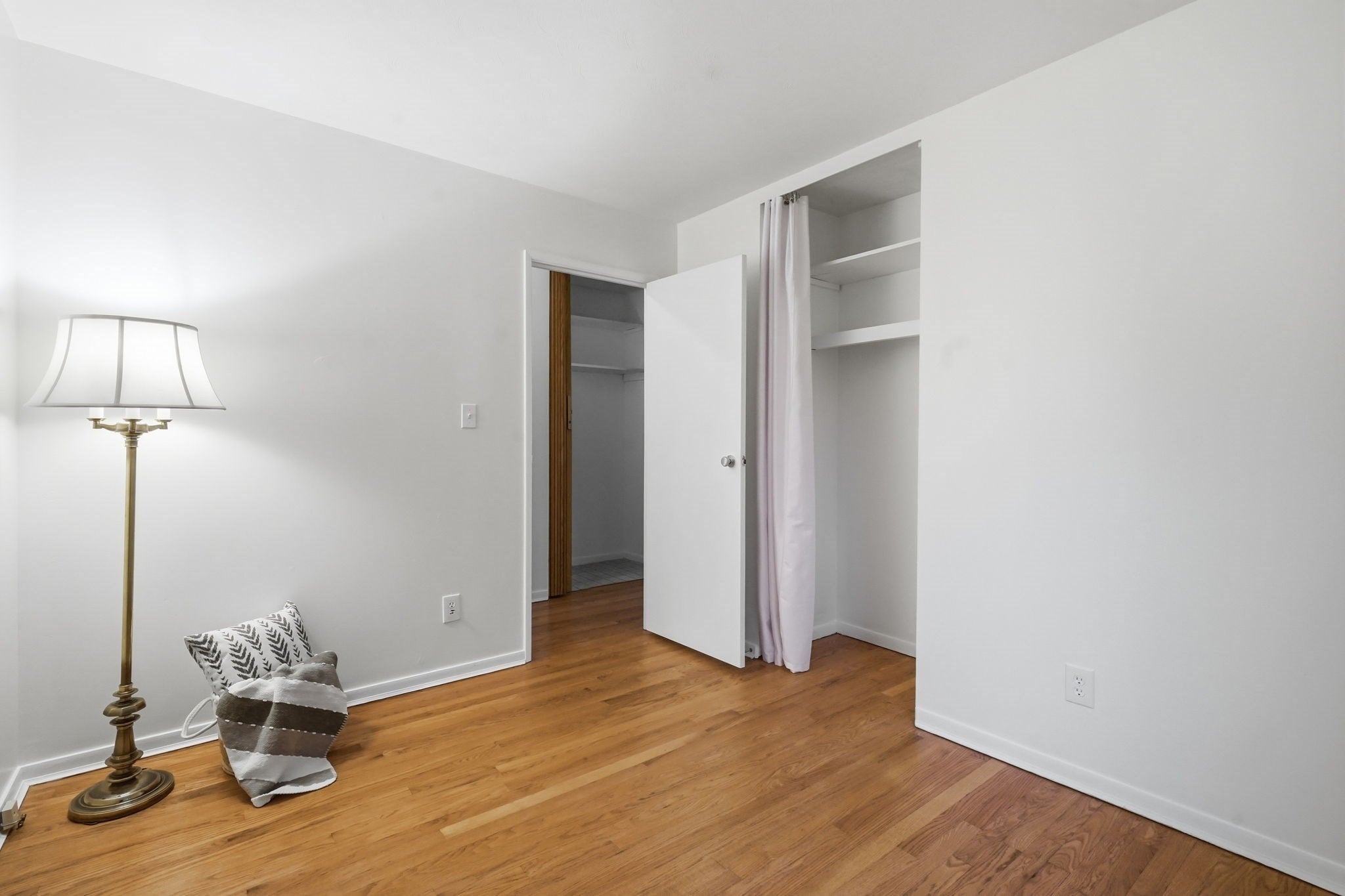 161 Wolcott Ave, West Springfield, MA Photo #22