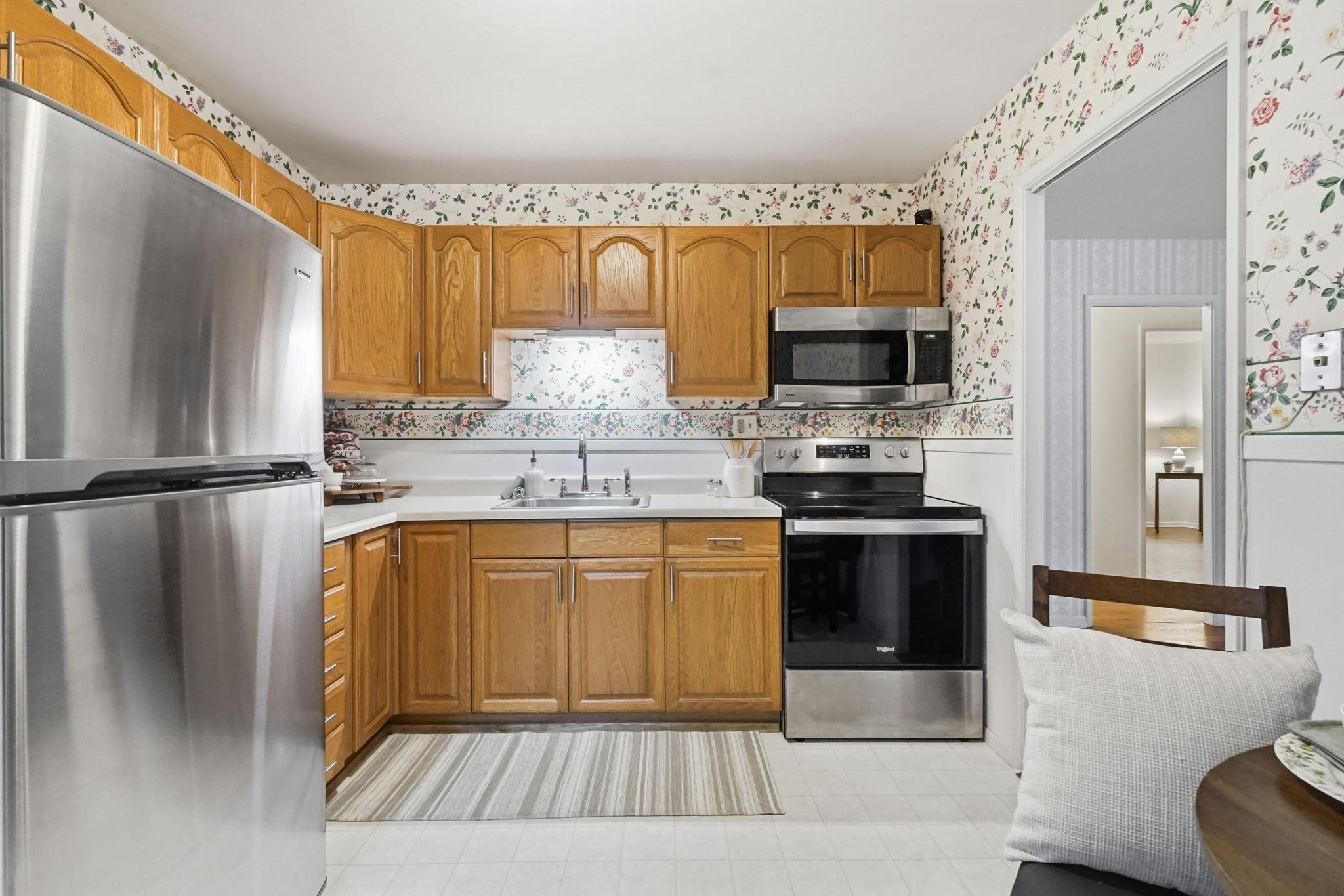 161 Wolcott Ave, West Springfield, MA Photo #12