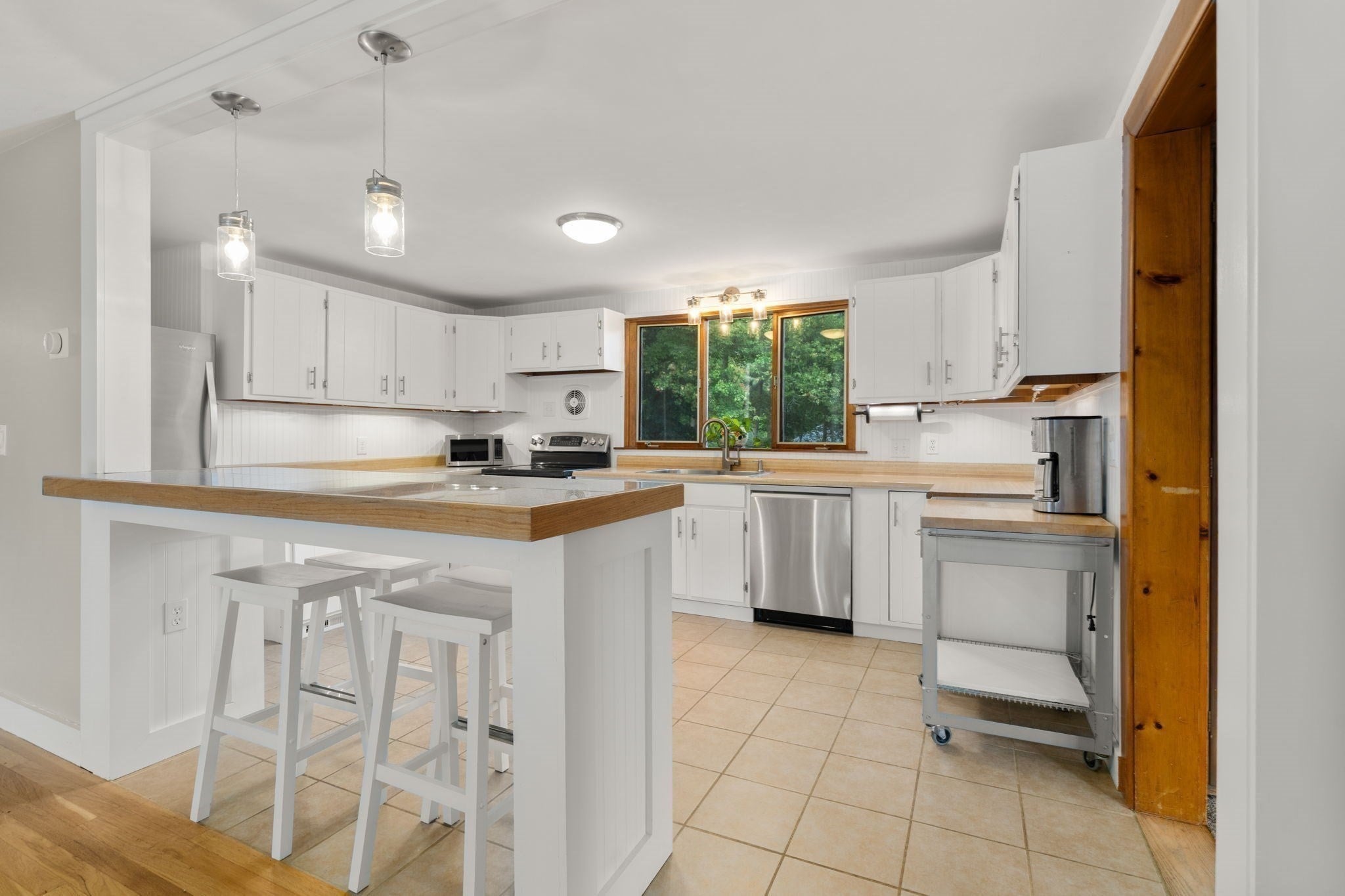 202 Essex St, Marlborough, MA, 202 Essex St, Marlborough, MA Photo #9