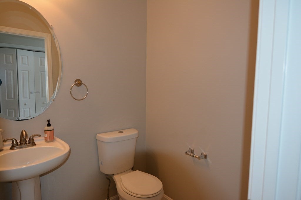 24 Ptarmigan Dr #24, Shrewsbury, MA Photo #7