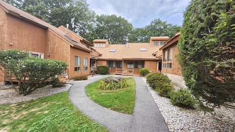 27 Littlefield Ct_ Bldg-37 27 Haverhill MA 01832