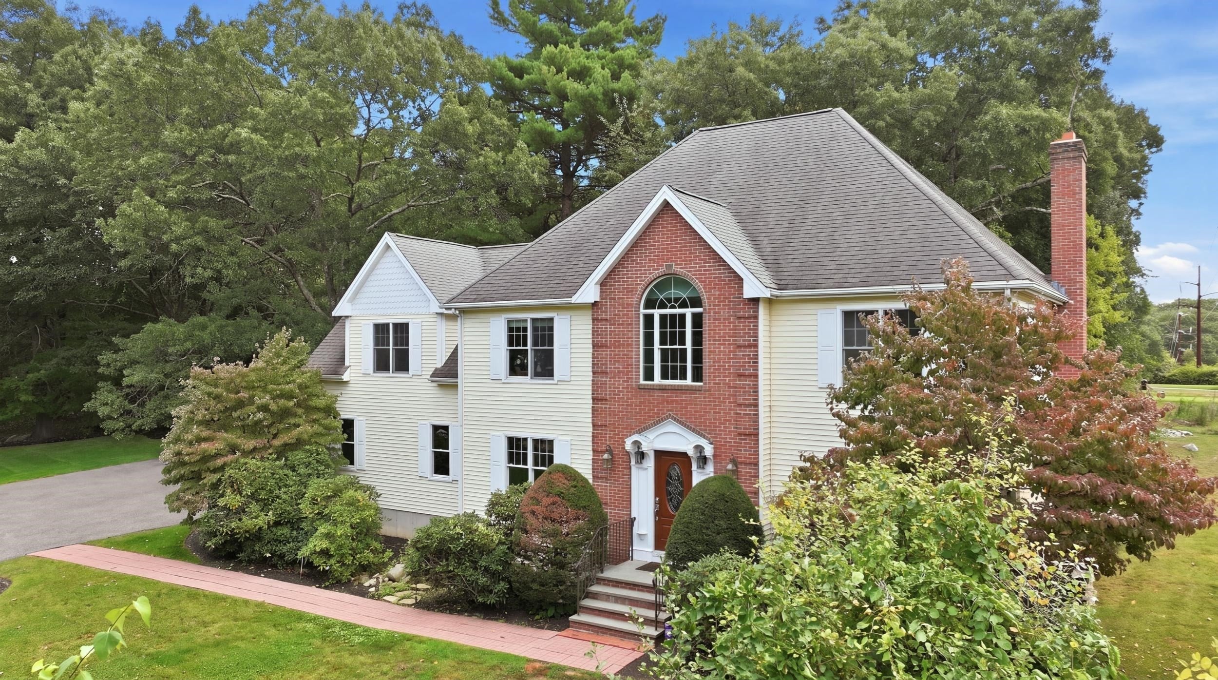 24 Goodnow Ln, Framingham, MA Photo #1