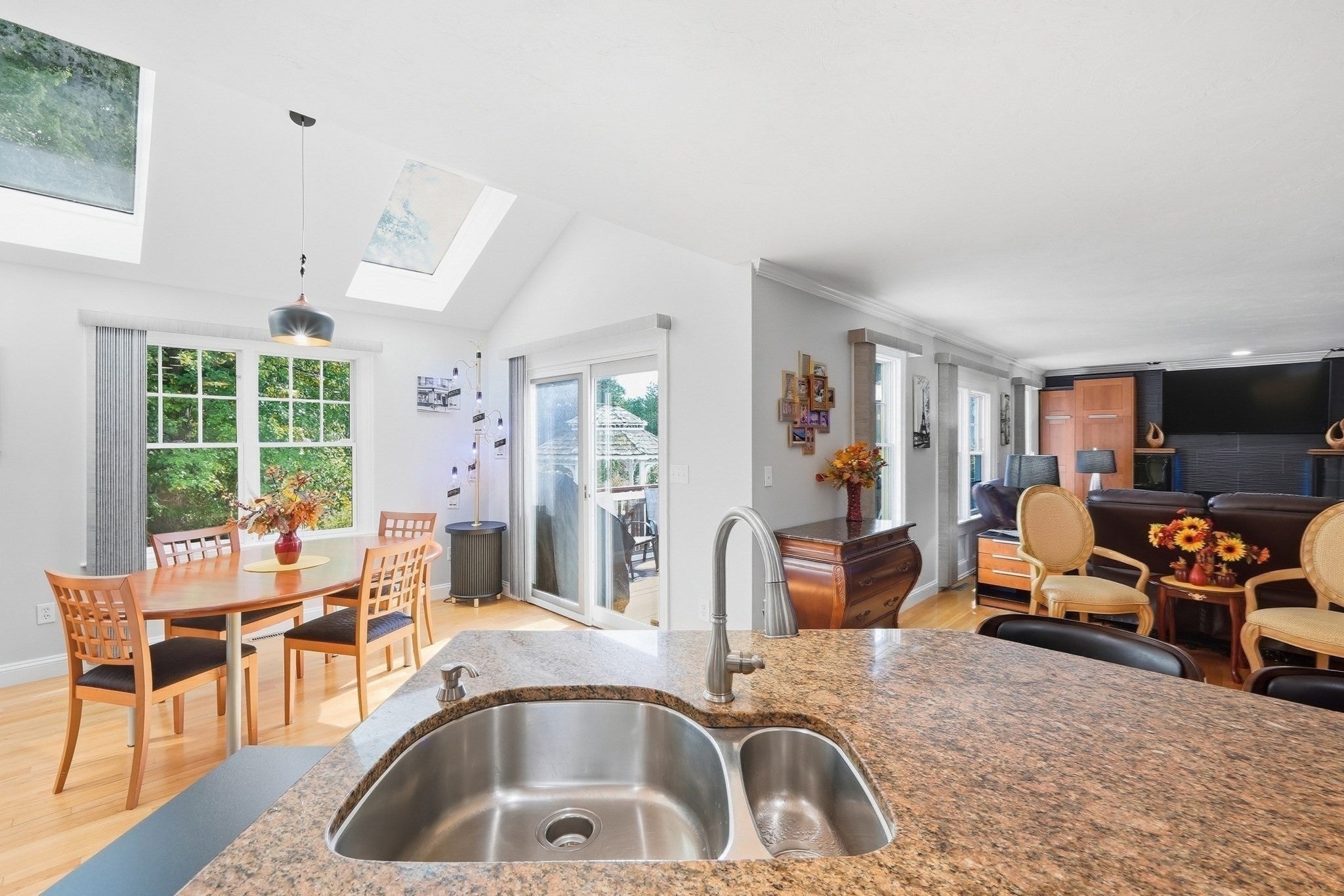 24 Goodnow Ln, Framingham, MA Photo #5