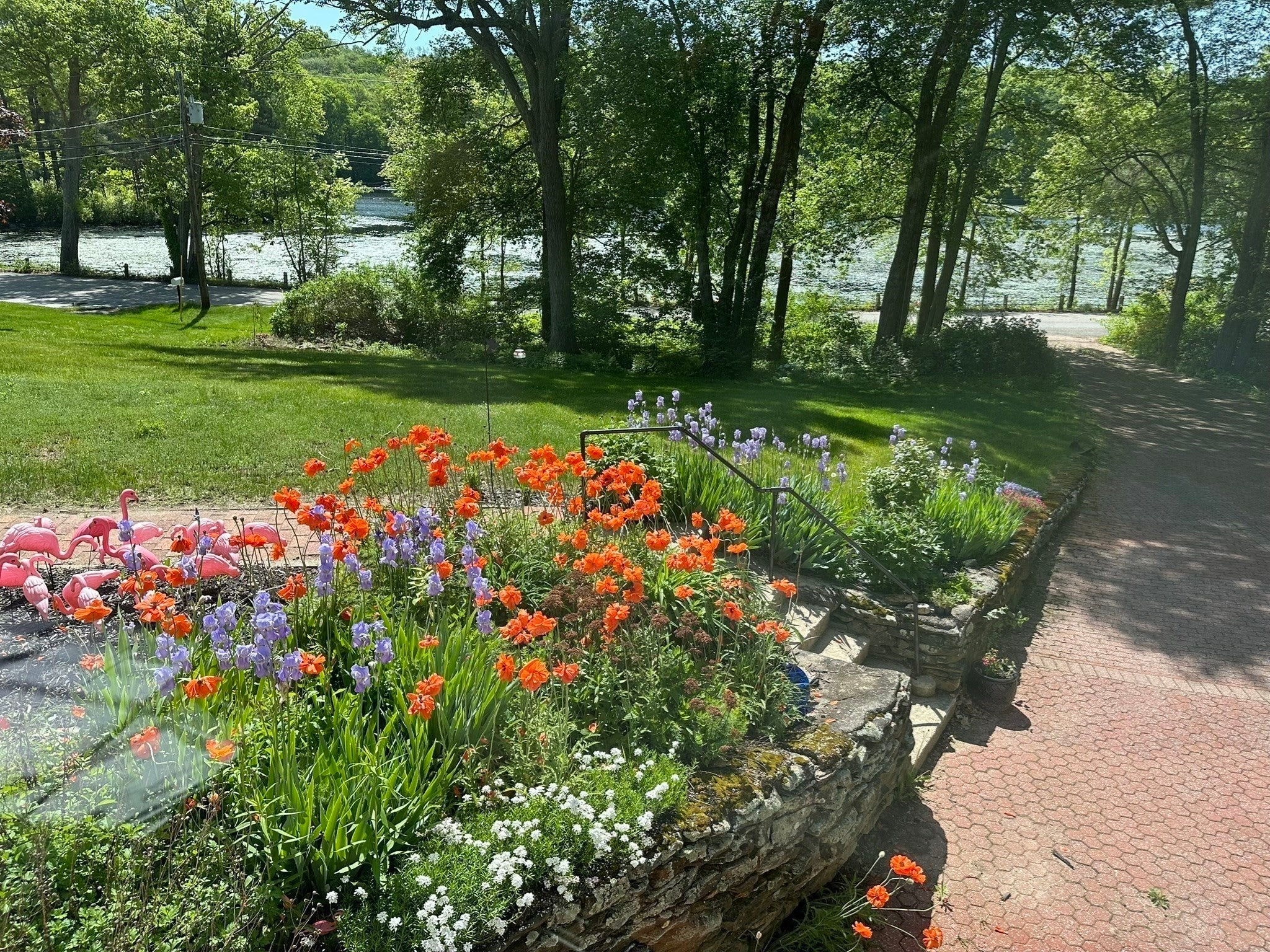 194 W Sutton Rd