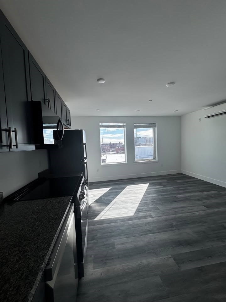 585 Essex St #318, Lynn, MA, 585 Essex St #318, Lynn, MA Photo #3
