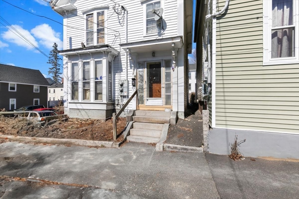 Haverhill, Massachusetts 01830, United States, 5 Bedrooms Bedrooms, ,4 BathroomsBathrooms,Residential,Contingent,88884