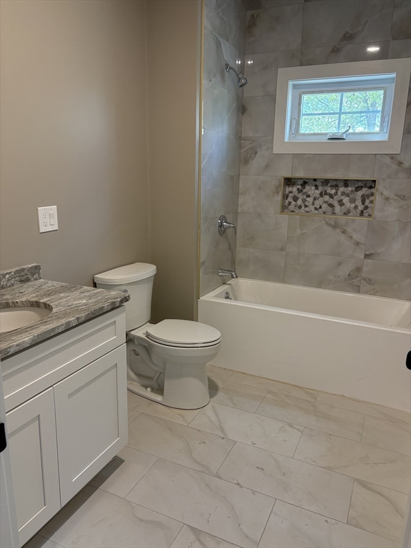 60 Osgood AVE #B, Dracut, MA Photo #11
