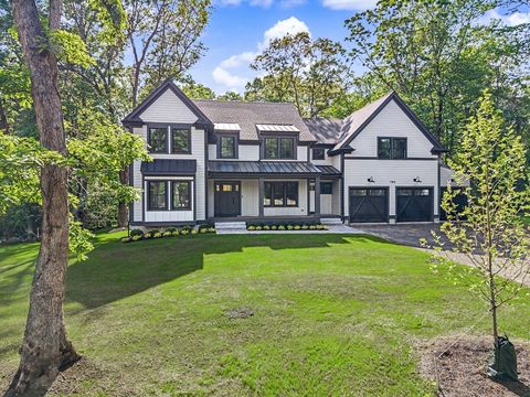 Photo of 1 Red Tail Circle, Hopkinton, MA 01748 (MLS # 73526109)
