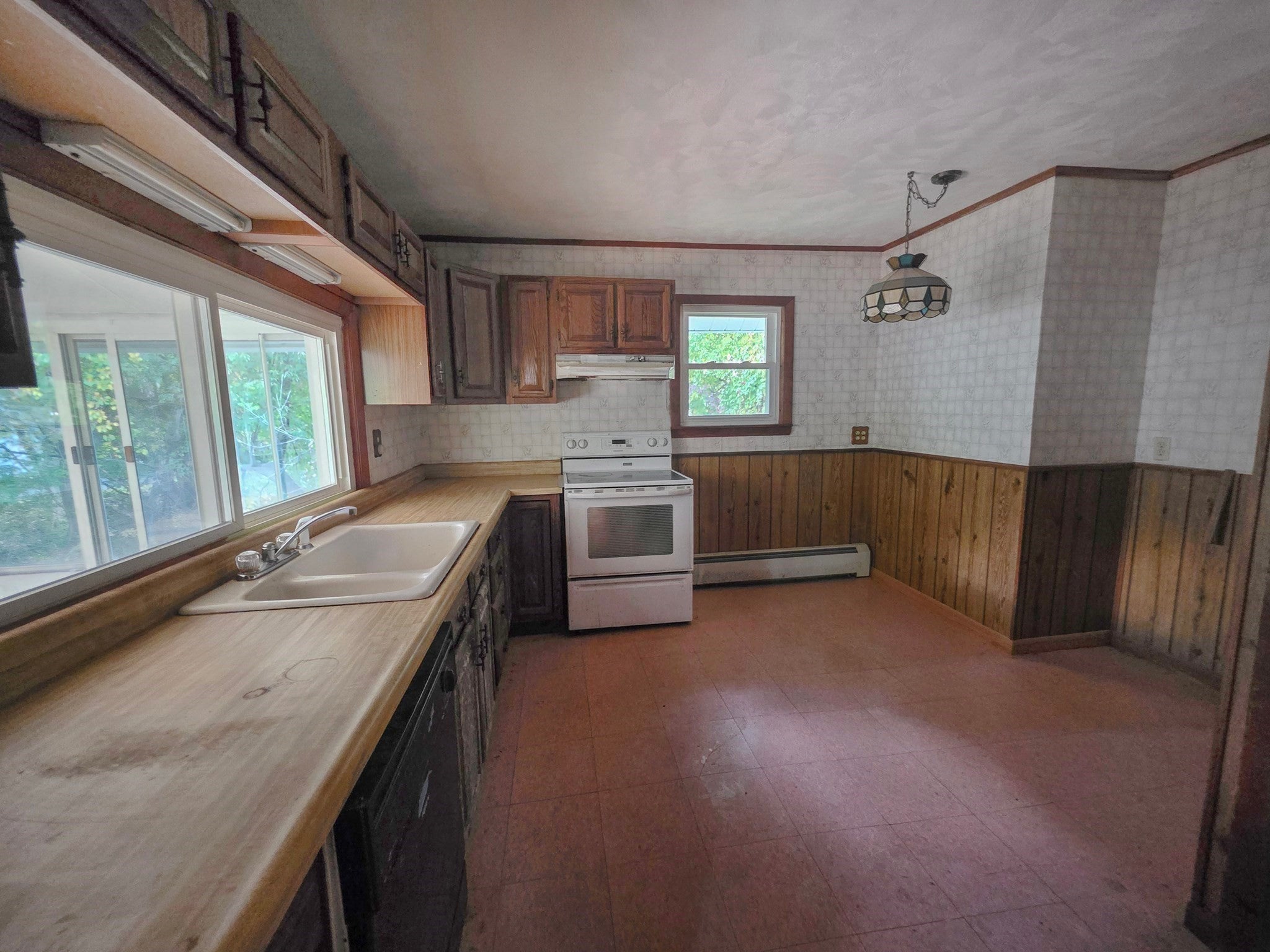 25 Barrett Ave, Worcester, MA Photo #5