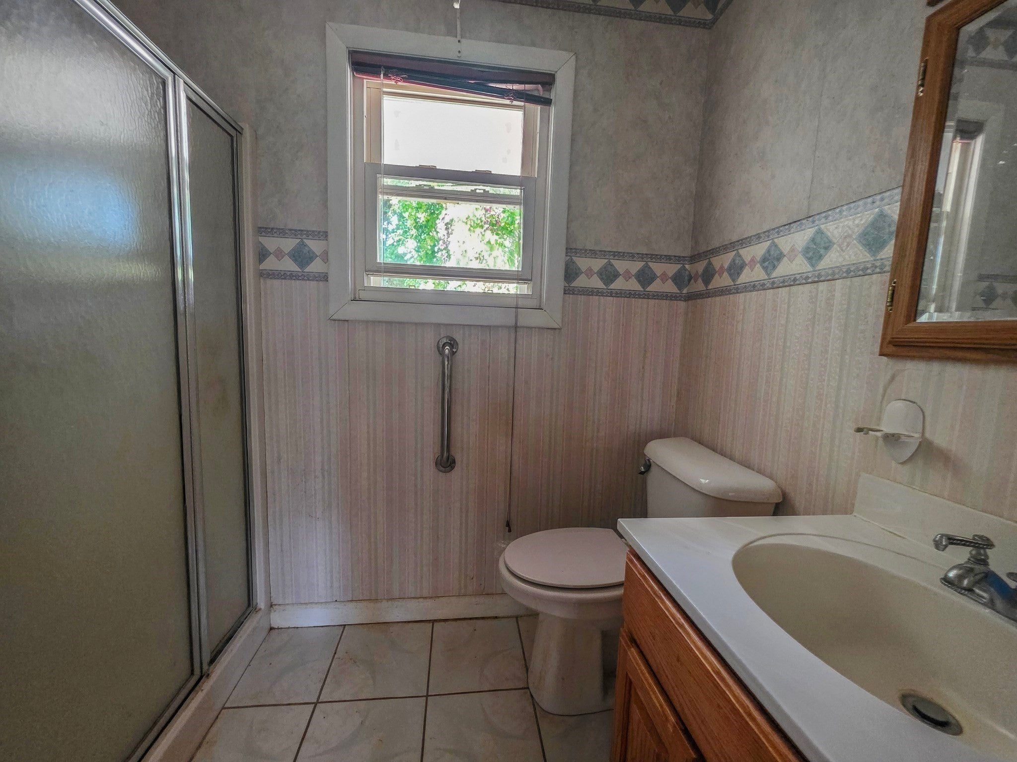 25 Barrett Ave, Worcester, MA Photo #9