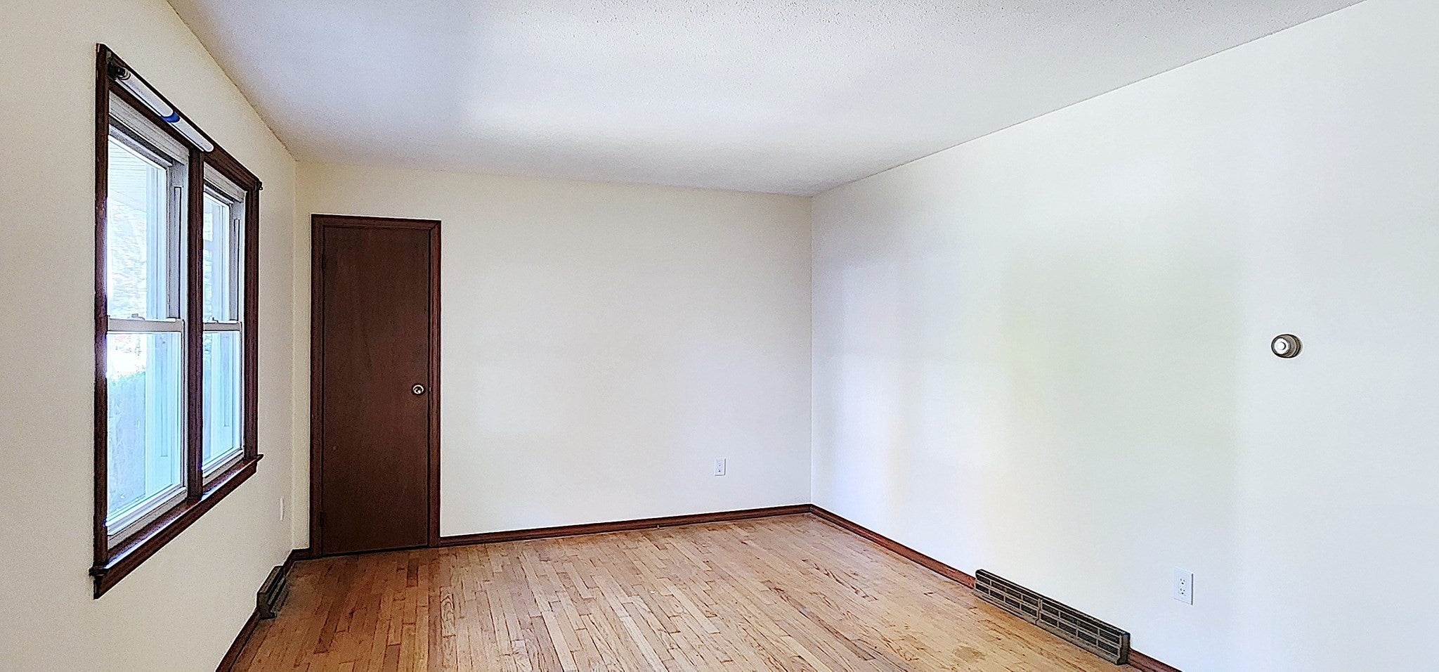 15 Lakemont Street, Southwick, MA Photo #8