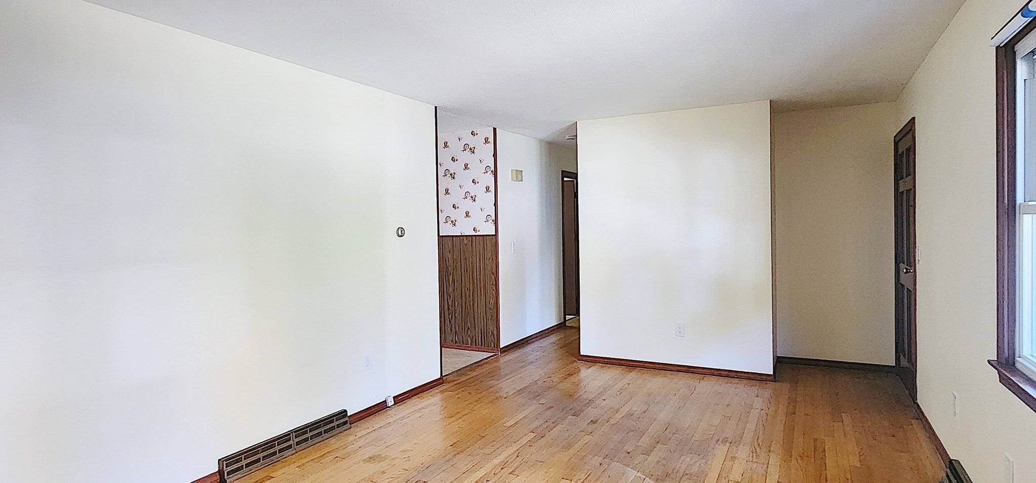 15 Lakemont Street, Southwick, MA Photo #7