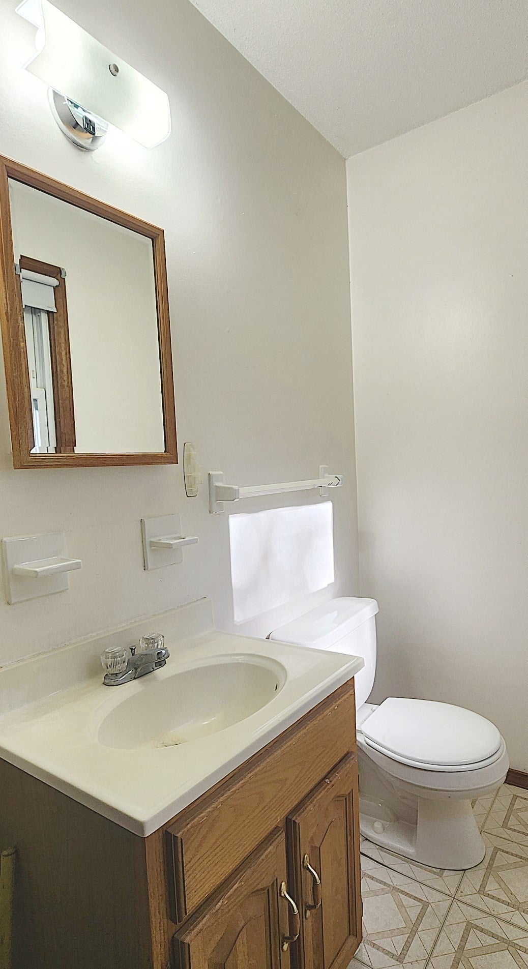 15 Lakemont Street, Southwick, MA Photo #14