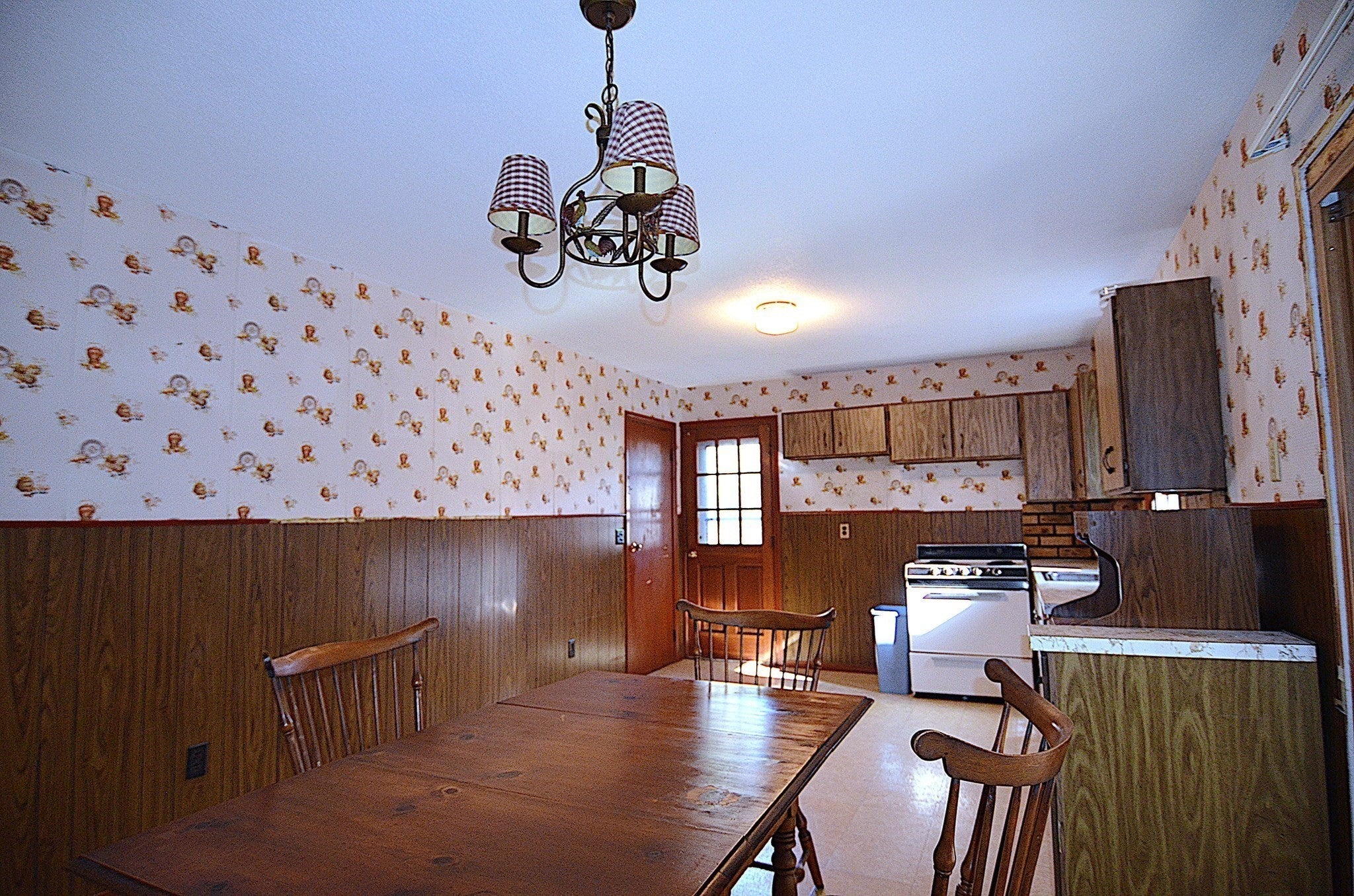 15 Lakemont Street, Southwick, MA Photo #6