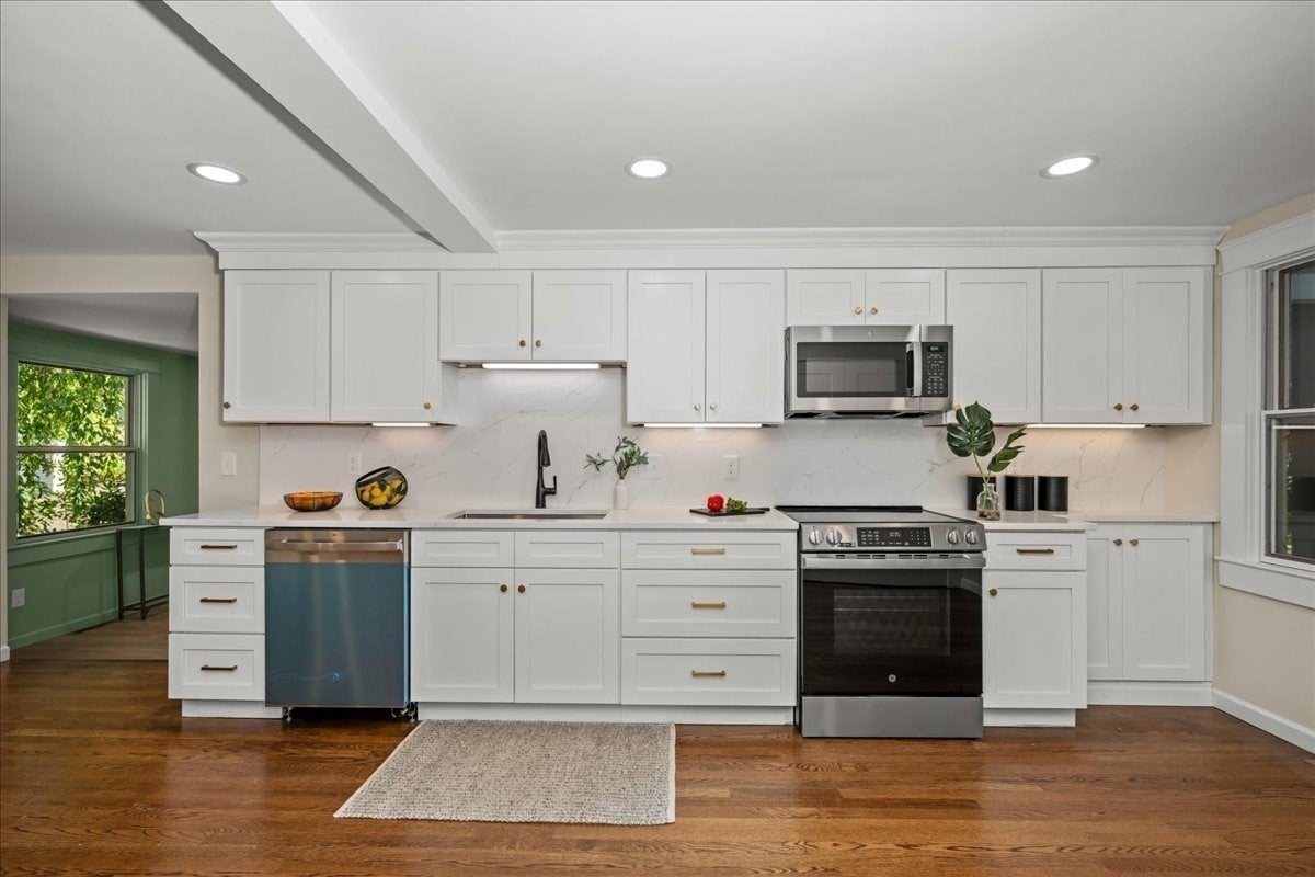 38 Mirimichi St, Plainville, MA Photo #2