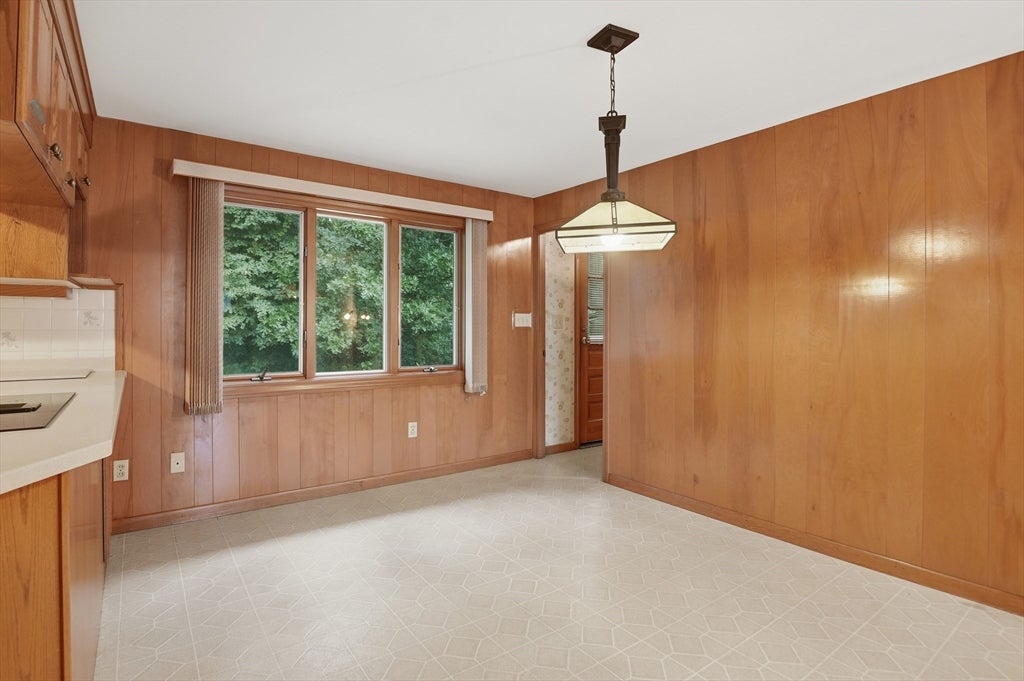 52 Thornton Road, Worcester, MA, 52 Thornton Road, Worcester, MA Photo #6