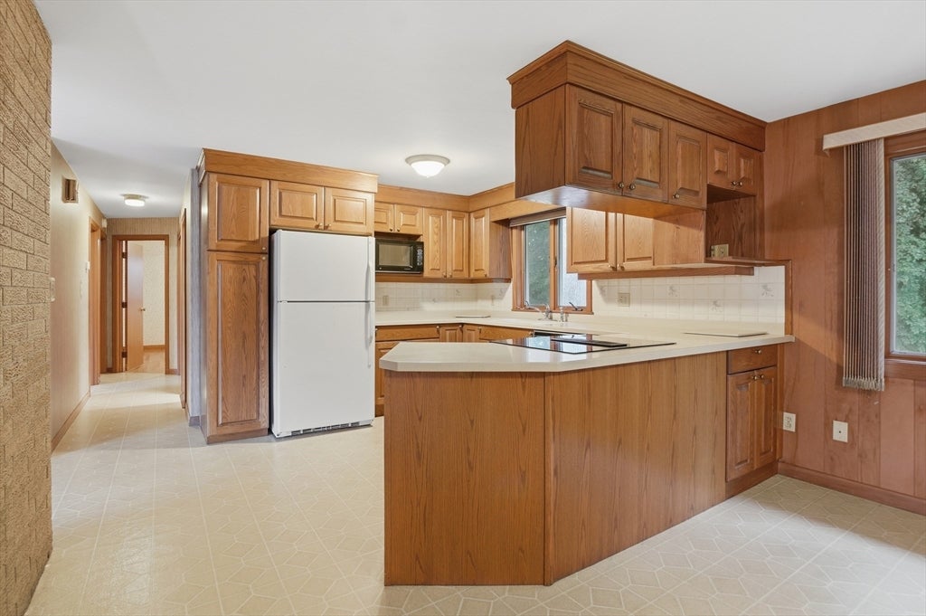 52 Thornton Road, Worcester, MA, 52 Thornton Road, Worcester, MA Photo #9