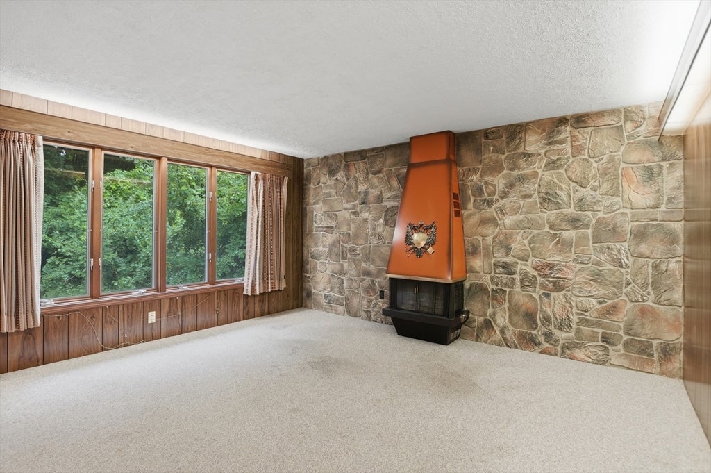 52 Thornton Road, Worcester, MA, 52 Thornton Road, Worcester, MA Photo #10