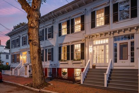 14 Spring St Newburyport MA 01950